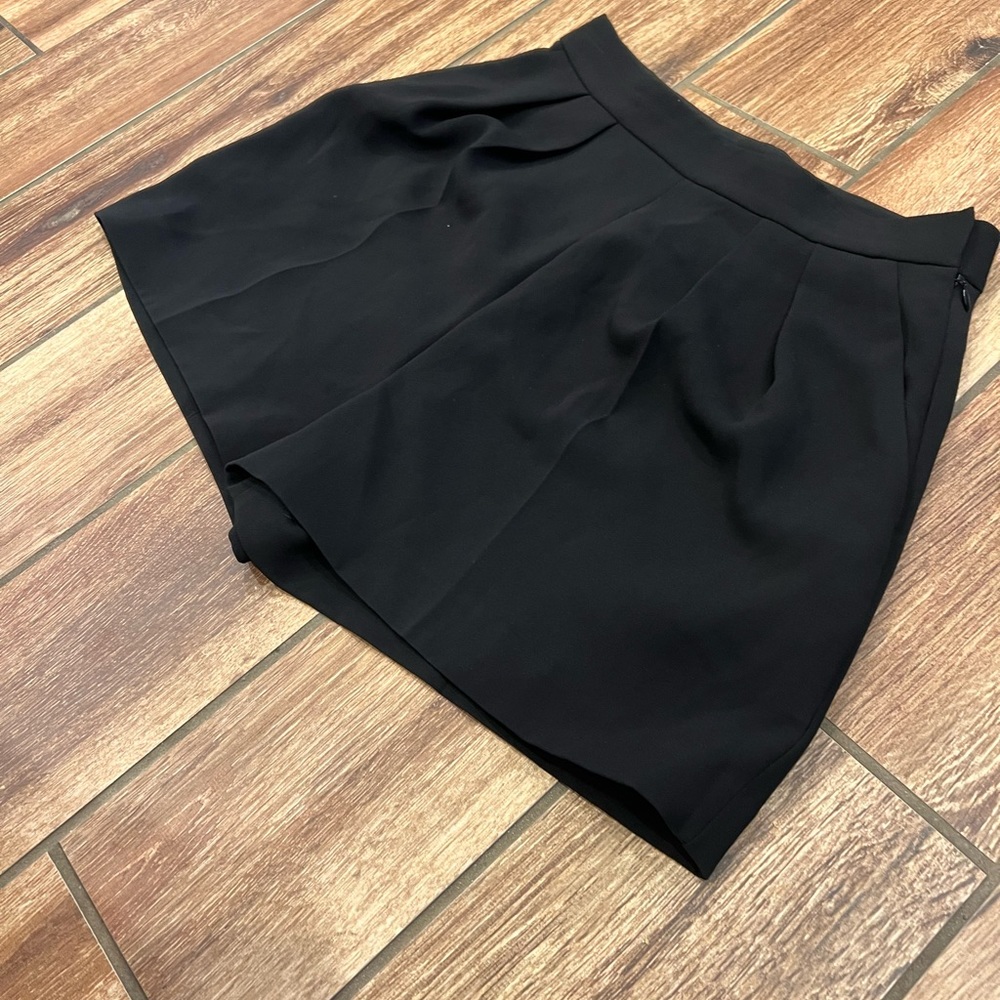 Theory Pleated Black Shorts